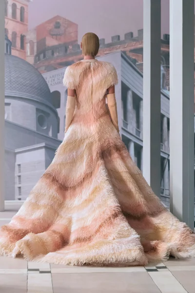 Look 66